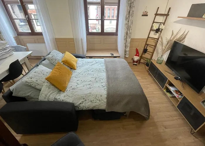 A L'aigle De Sable Daire